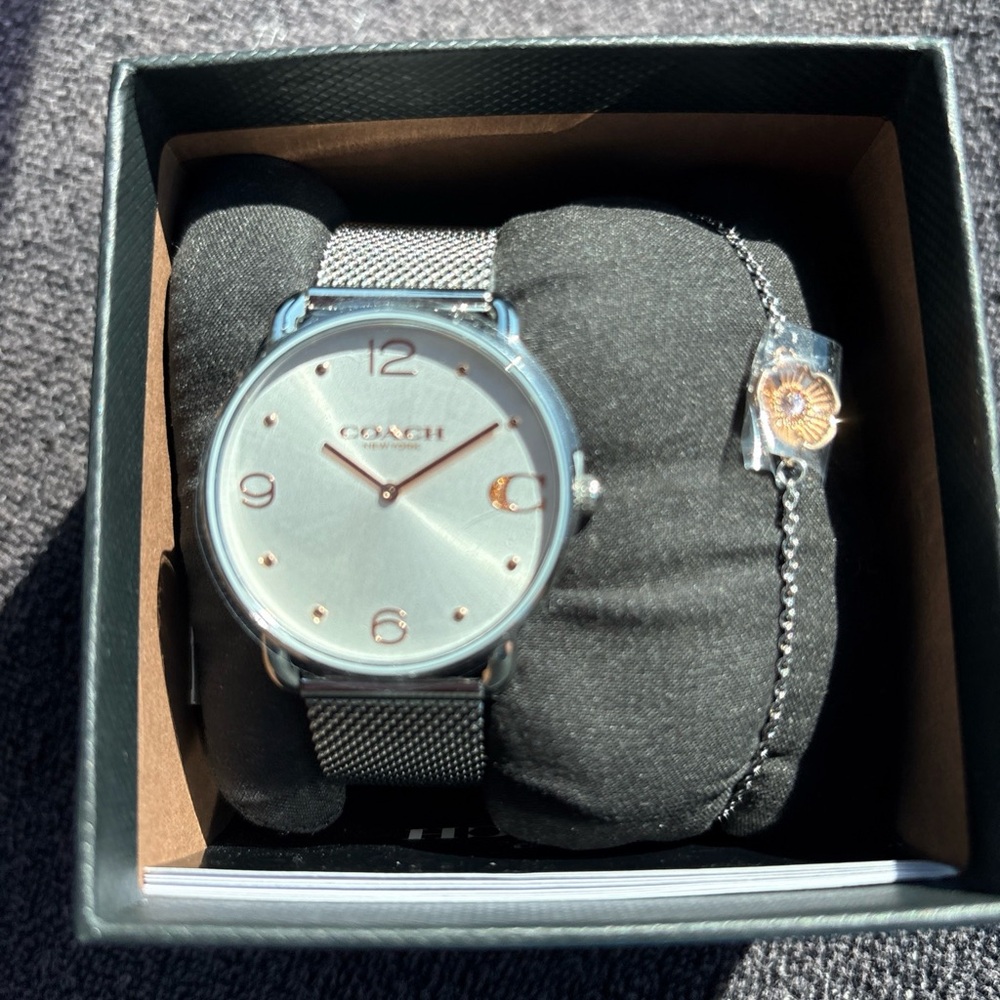 NEW COACH Elliot SILVER MESH WOMEN'S BRACELET GIFT SET 1400003 WATCH
